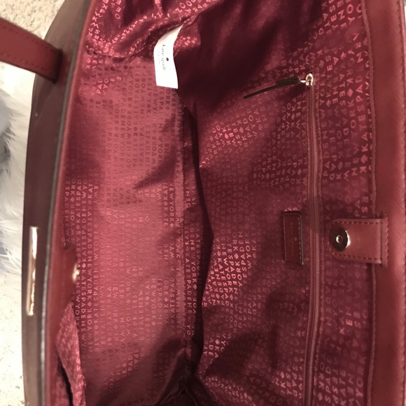 ♠️Kate Spade Laurel Way Ari Tote♠️ - Picture 3 of 5